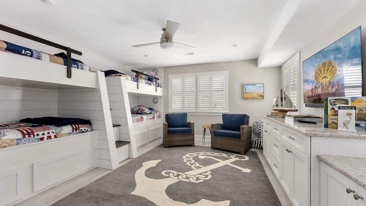 Photo of Bedroom in Townsend's Inlet