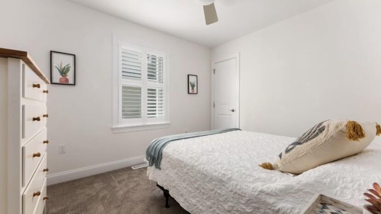 Photo of Bedroom in Townsend's Inlet
