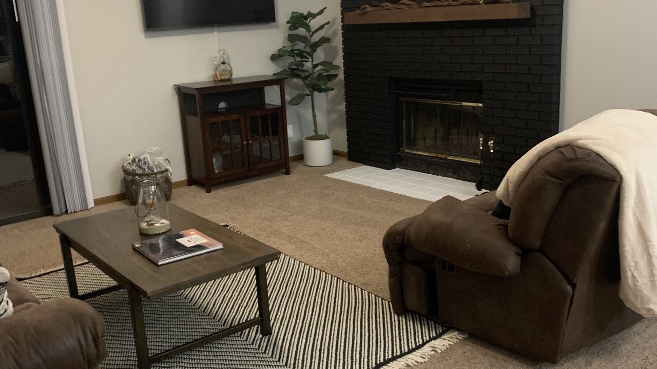 Photo of Livingroom in Monroe City