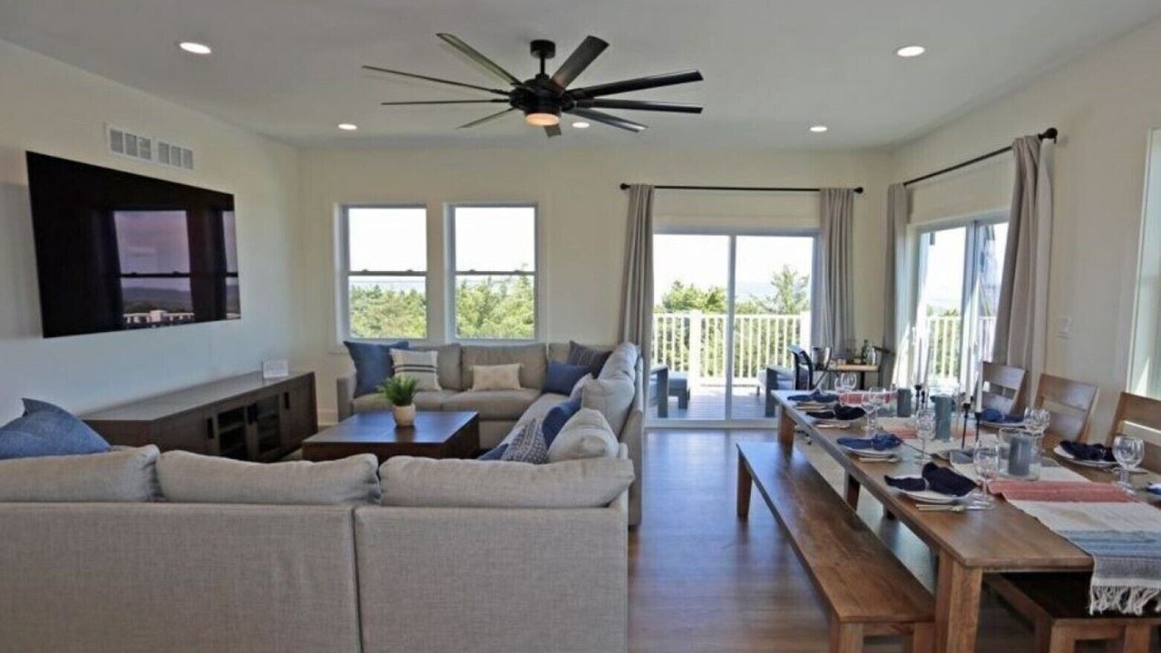 Photo of Livingroom in Milford