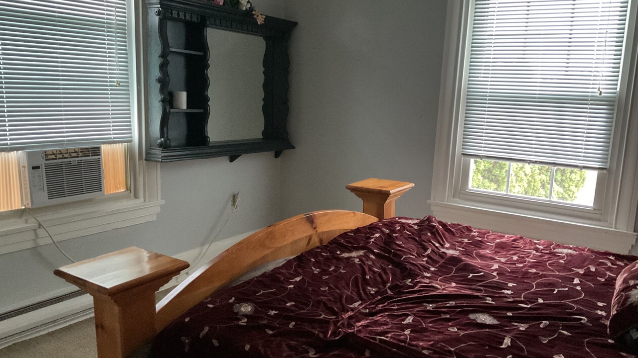 Photo of Bedroom in Gap