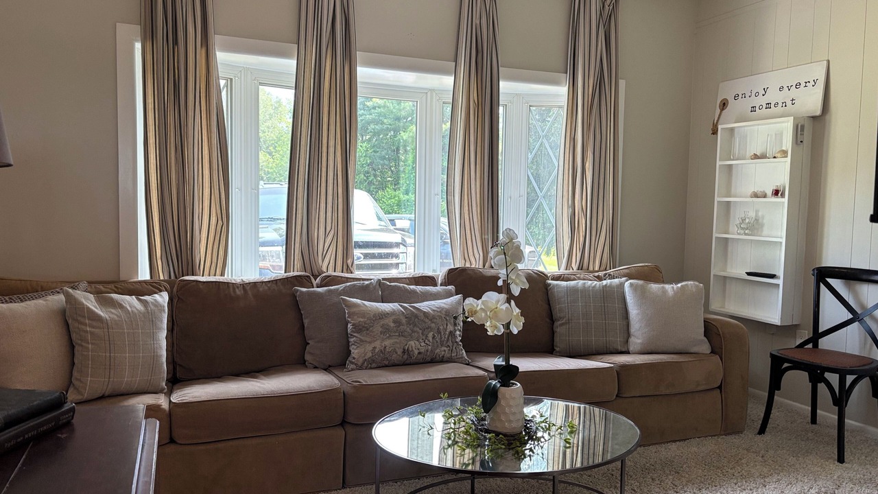 Photo of Livingroom in Cochranville