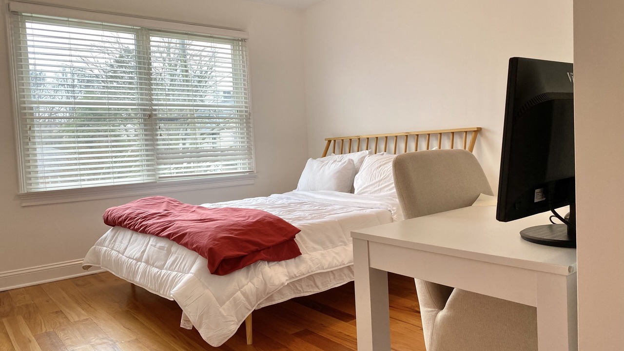 Photo of Bedroom in Long Branch