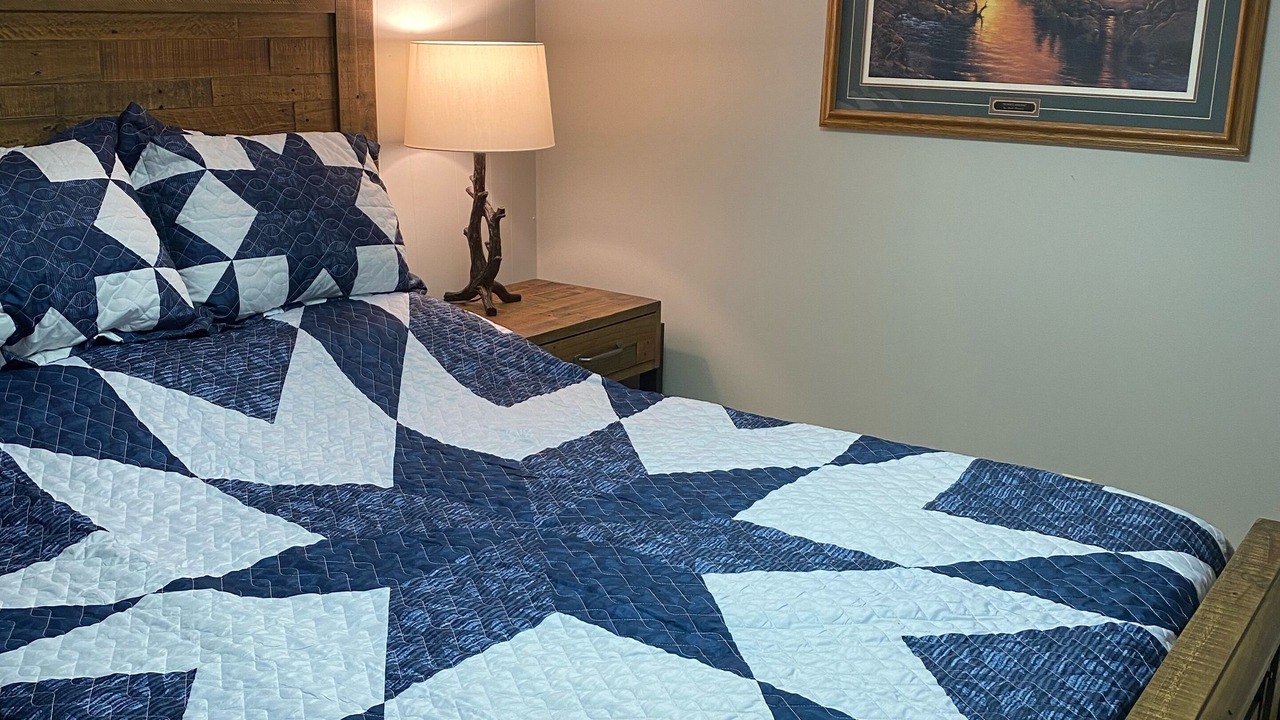 Photo of Bedroom in Ten Mile