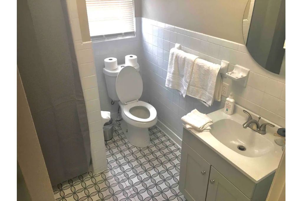 Photo of Bathroom in Crestline Heights