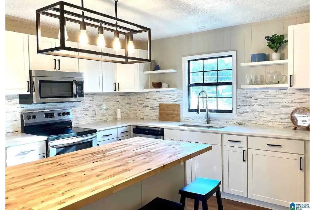 Photo of Kitchen in Crestline Heights