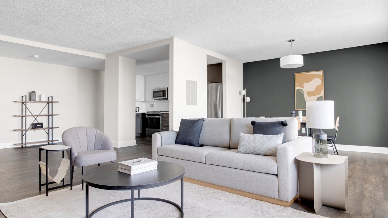 Photo of Livingroom in Crystal City