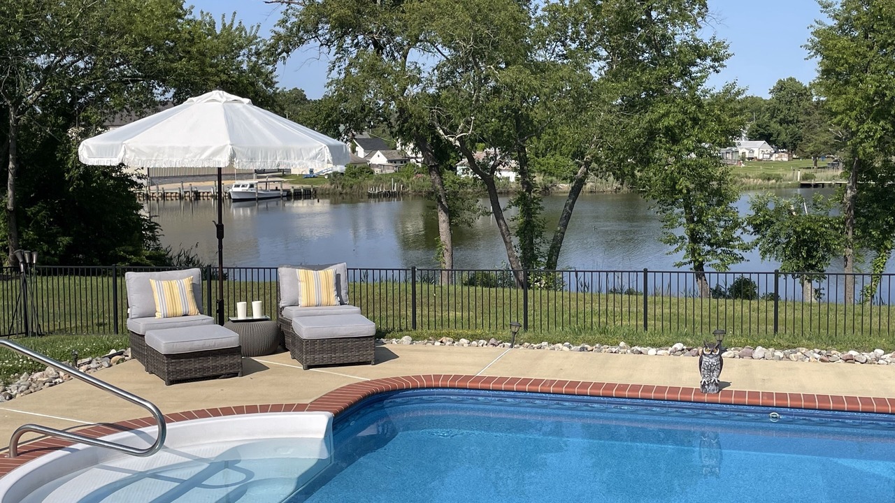 Photo of Outdoor in Secretary
