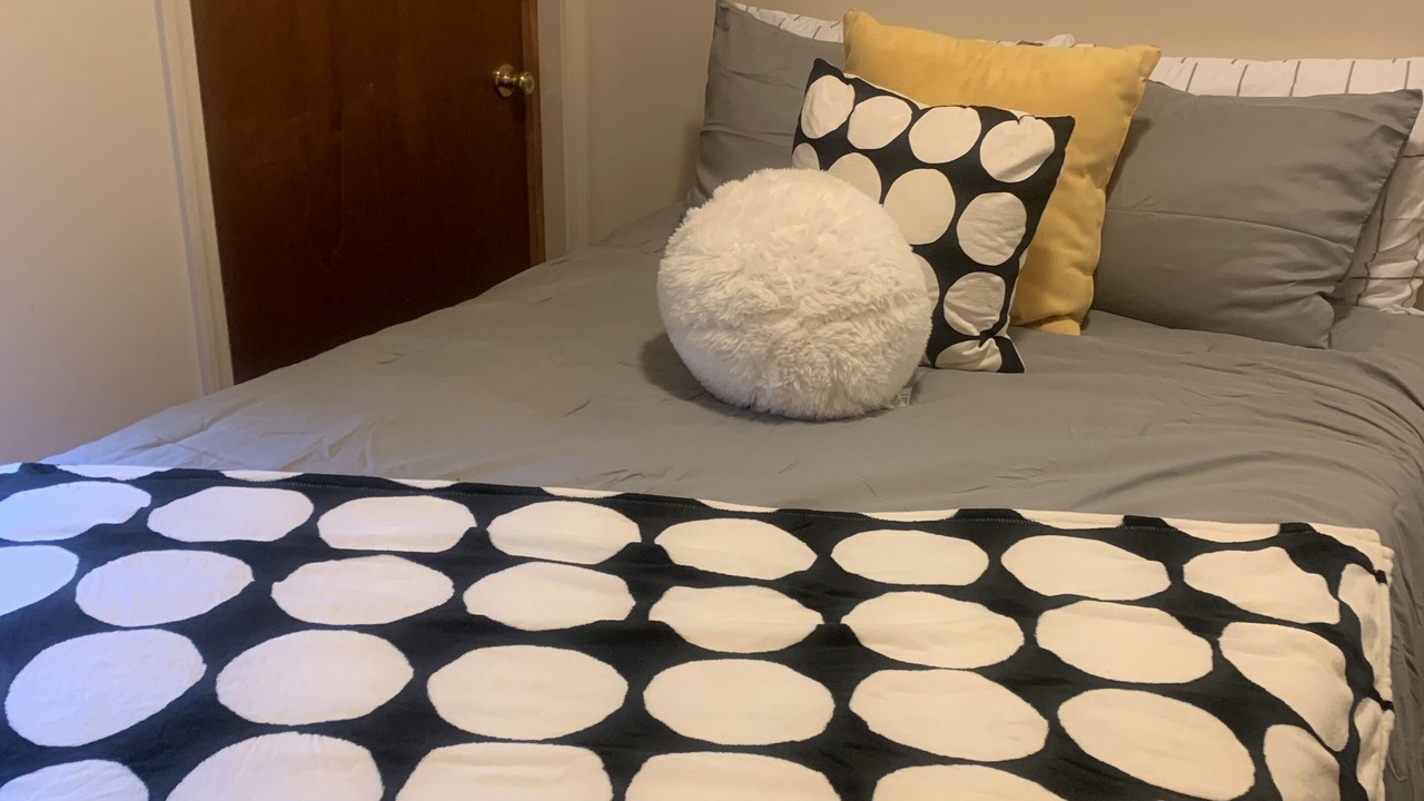 Photo of Bedroom in North Lawndale