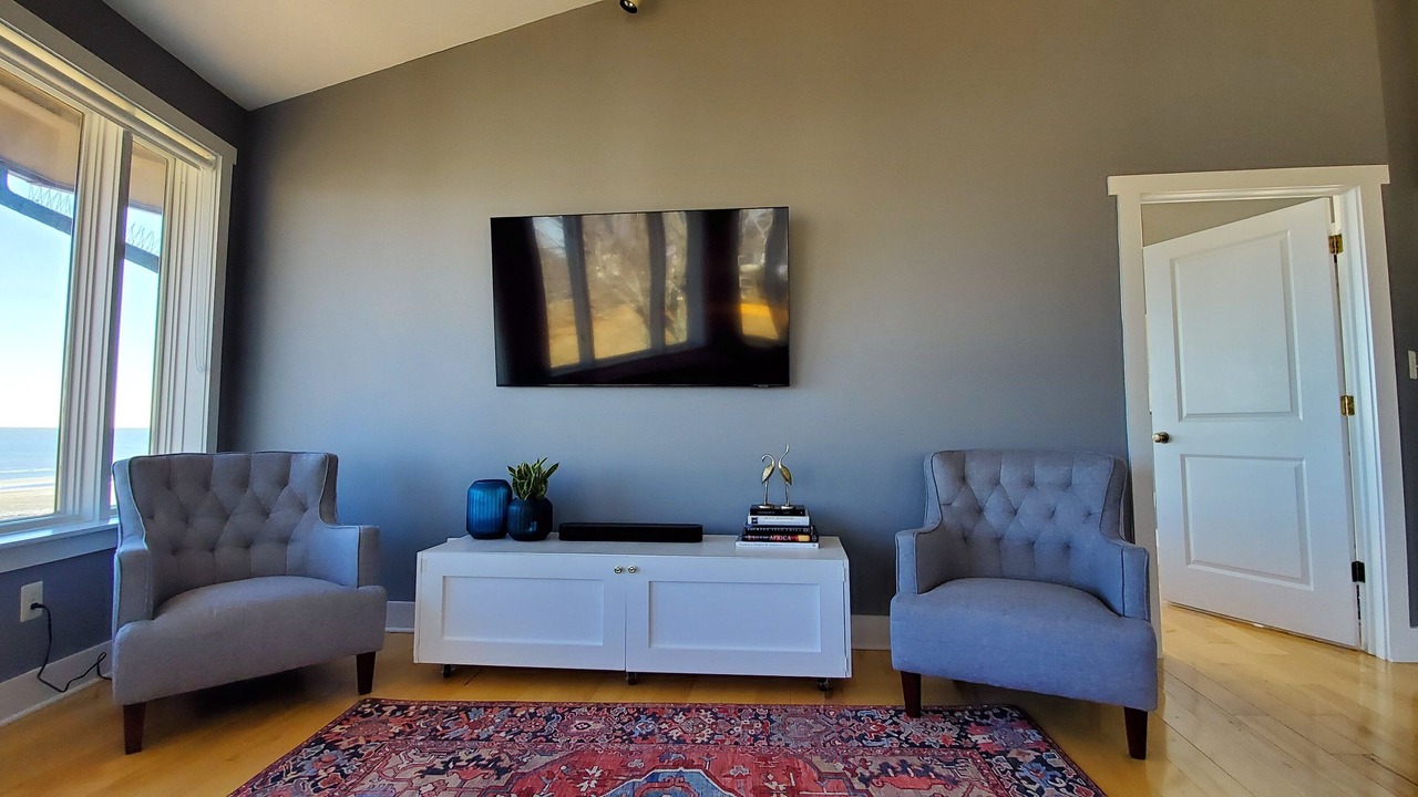 Photo of Livingroom in Shady Side
