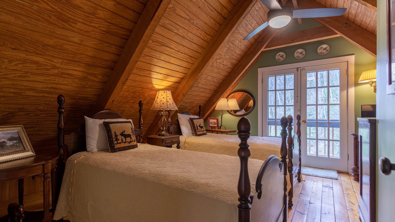 Photo of Bedroom in Elk Park