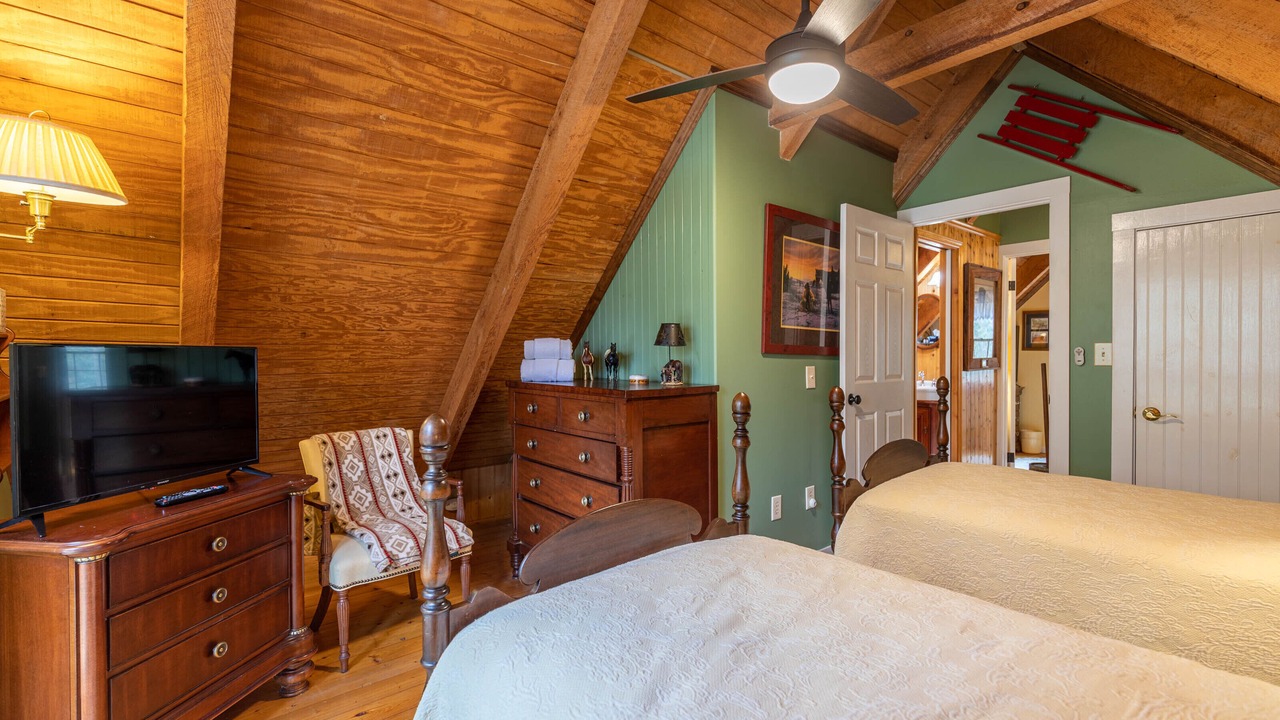 Photo of Bedroom in Elk Park