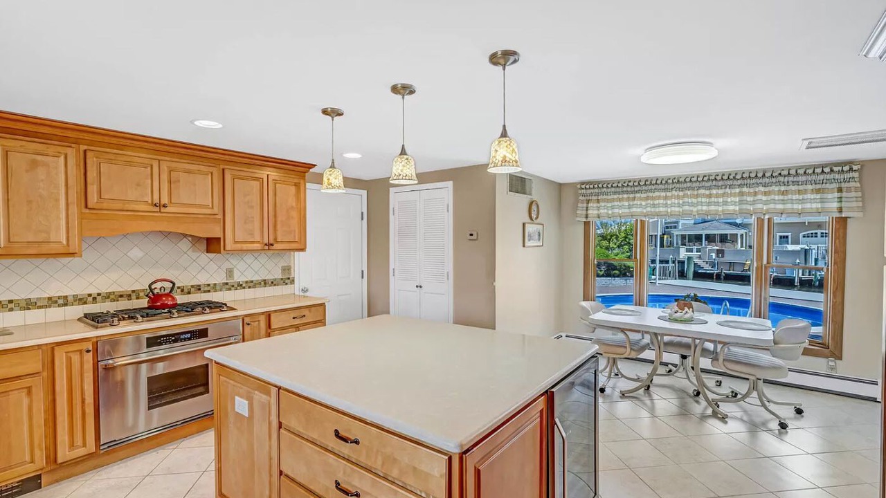 Photo of Kitchen in Mantoloking