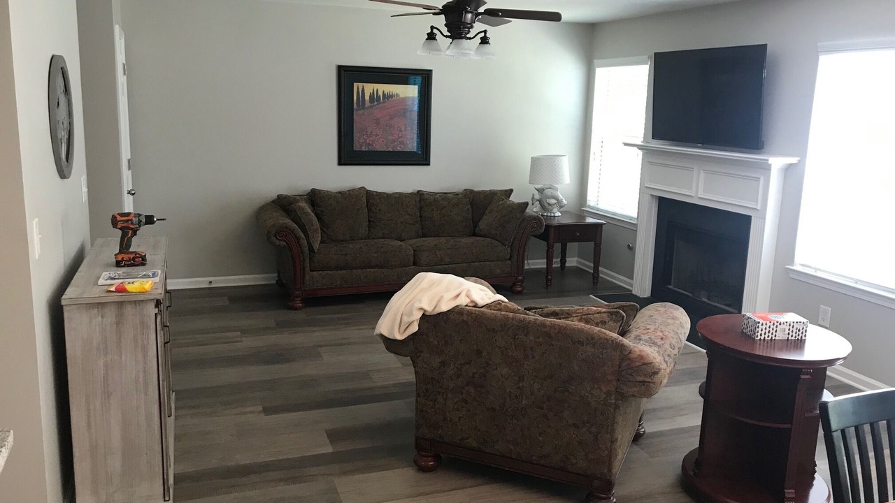 Photo of Livingroom in Canton