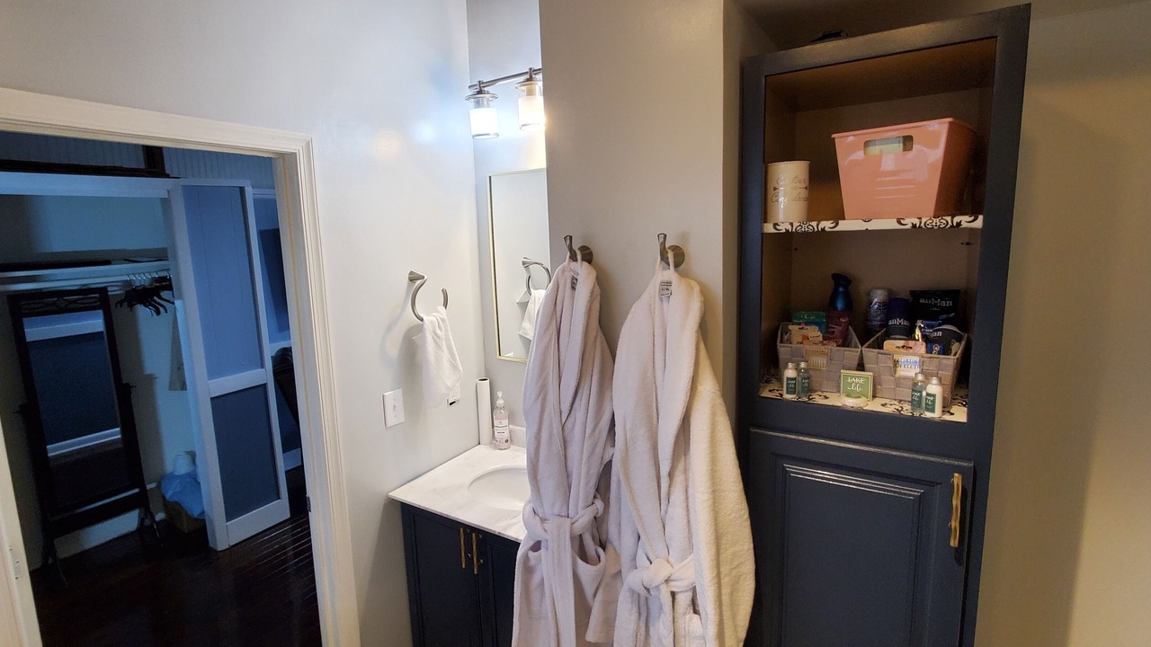 Photo of Bathroom in Lake of the Woods
