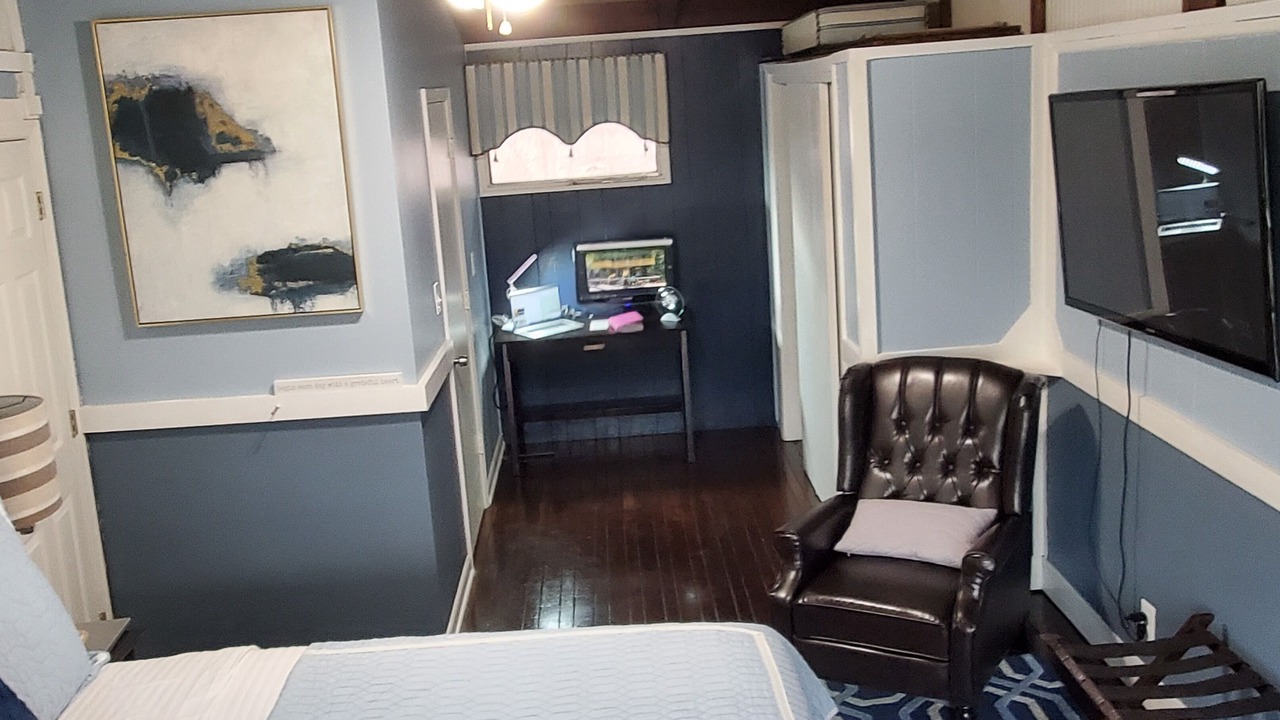 Photo of Bedroom in Lake of the Woods