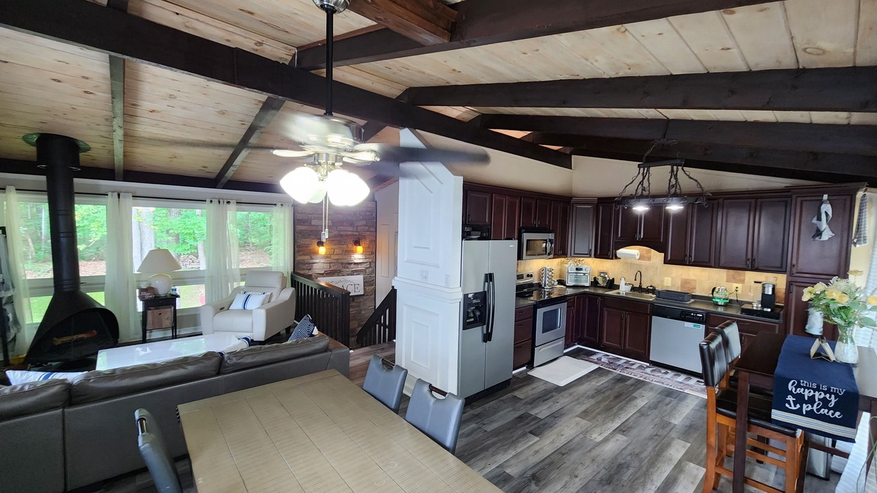 Photo of Bedroom in Lake of the Woods