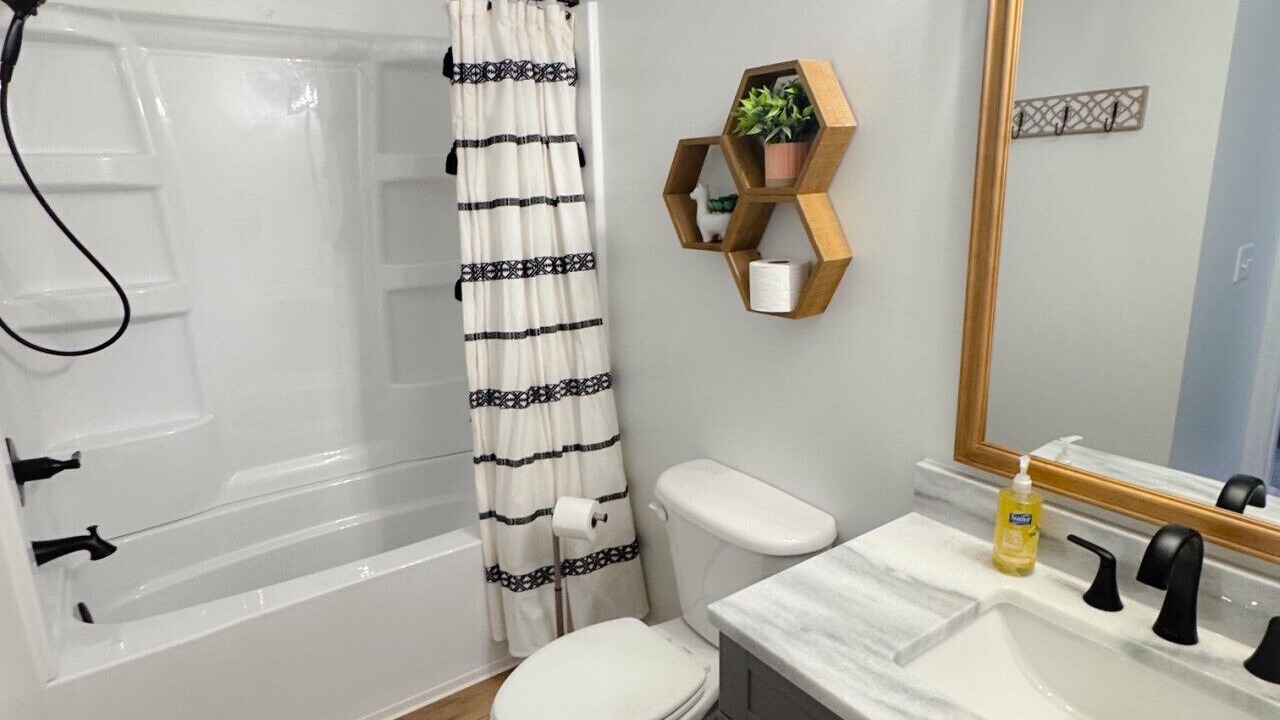 Photo of Bathroom in Spearfish