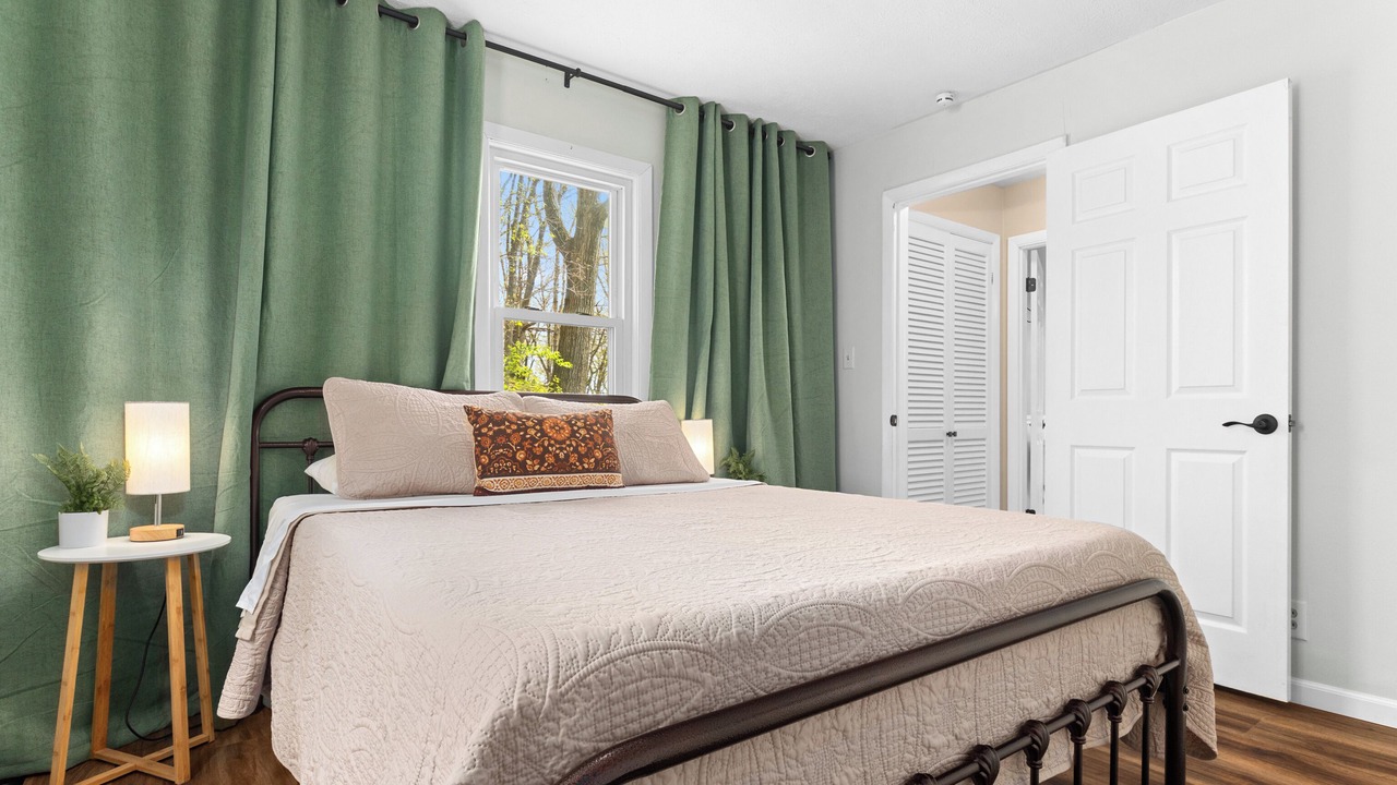 Photo of Bedroom in Orange Prairie