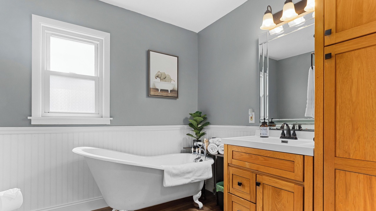 Photo of Bathroom in Orange Prairie