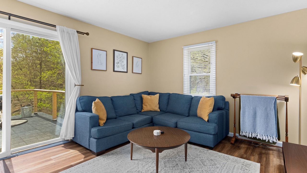 Photo of Livingroom in Orange Prairie