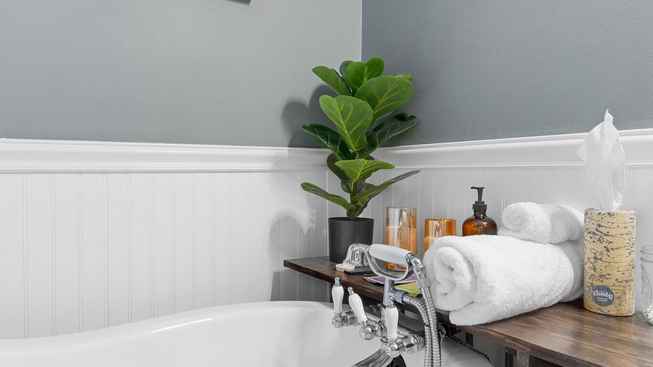 Photo of Bathroom in Orange Prairie