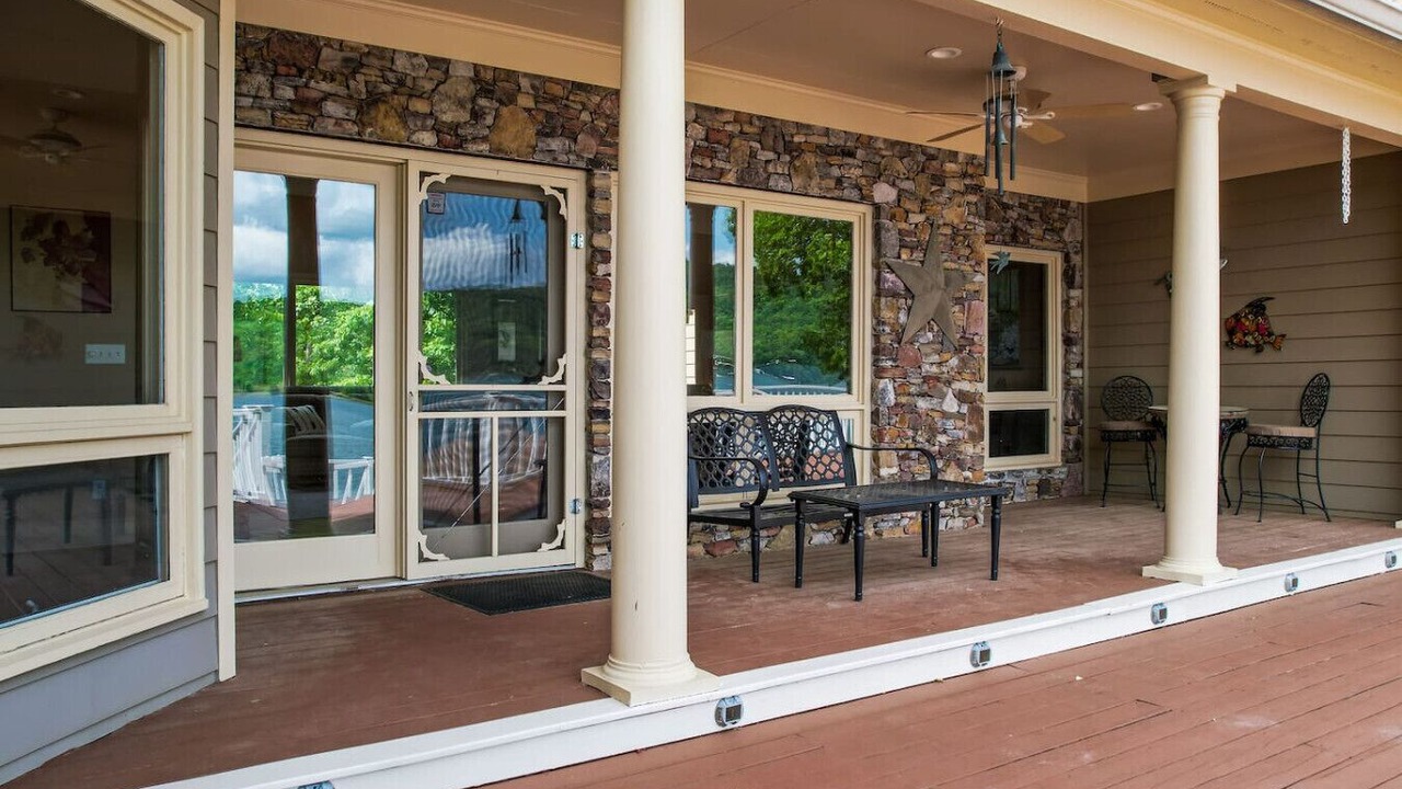 Photo of Bedroom in Cedar Bluff