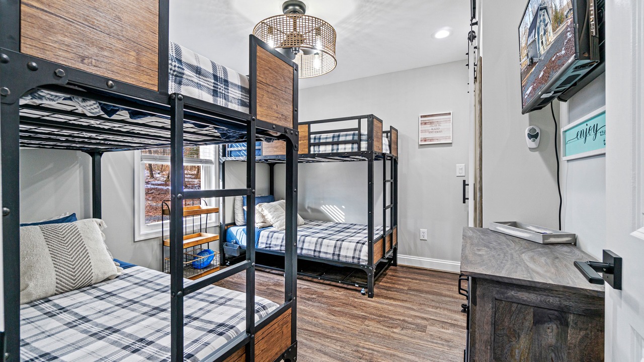 Photo of Bedroom in Locust Grove
