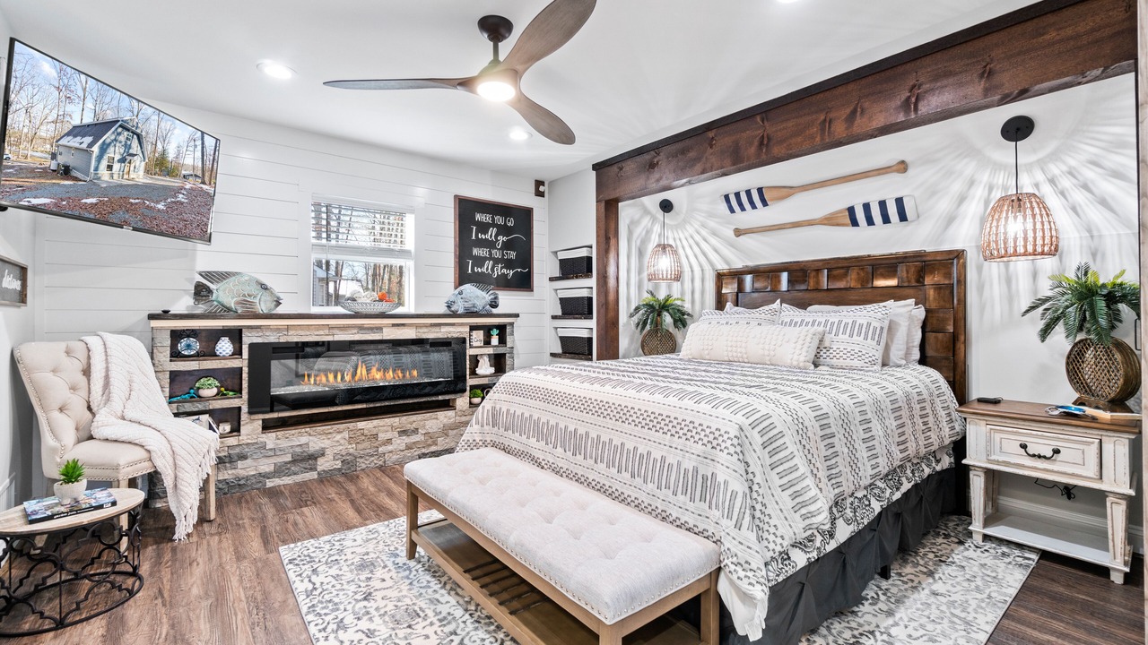 Photo of Bedroom in Locust Grove