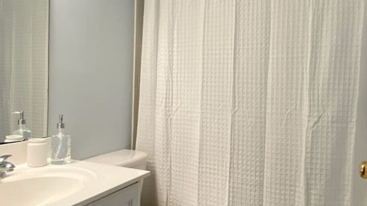 Photo of Bathroom in Sunset Island