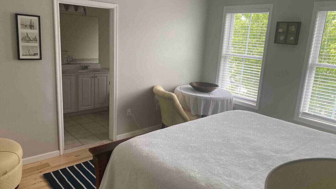 Photo of Bedroom in Sunset Island