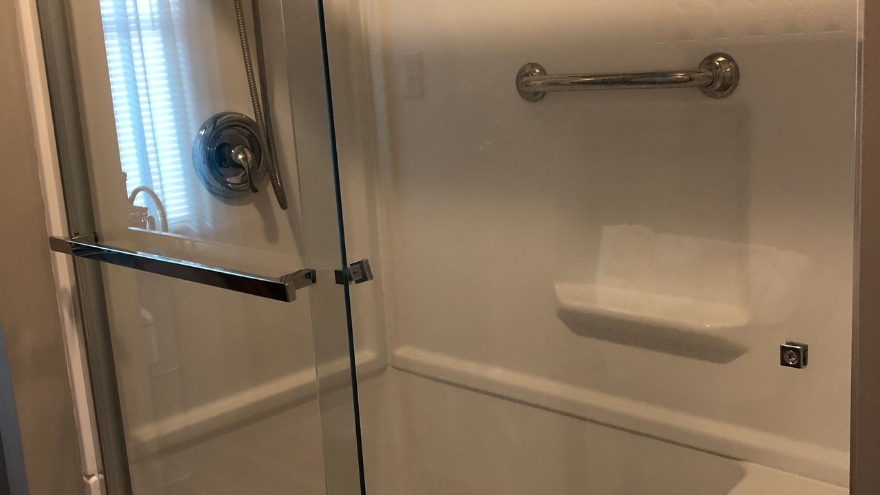Photo of Bathroom in Marshall
