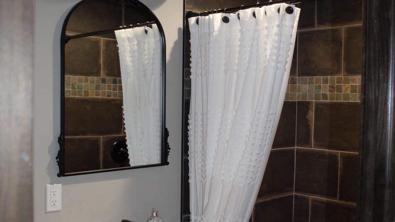 Photo of Bathroom in Elwood