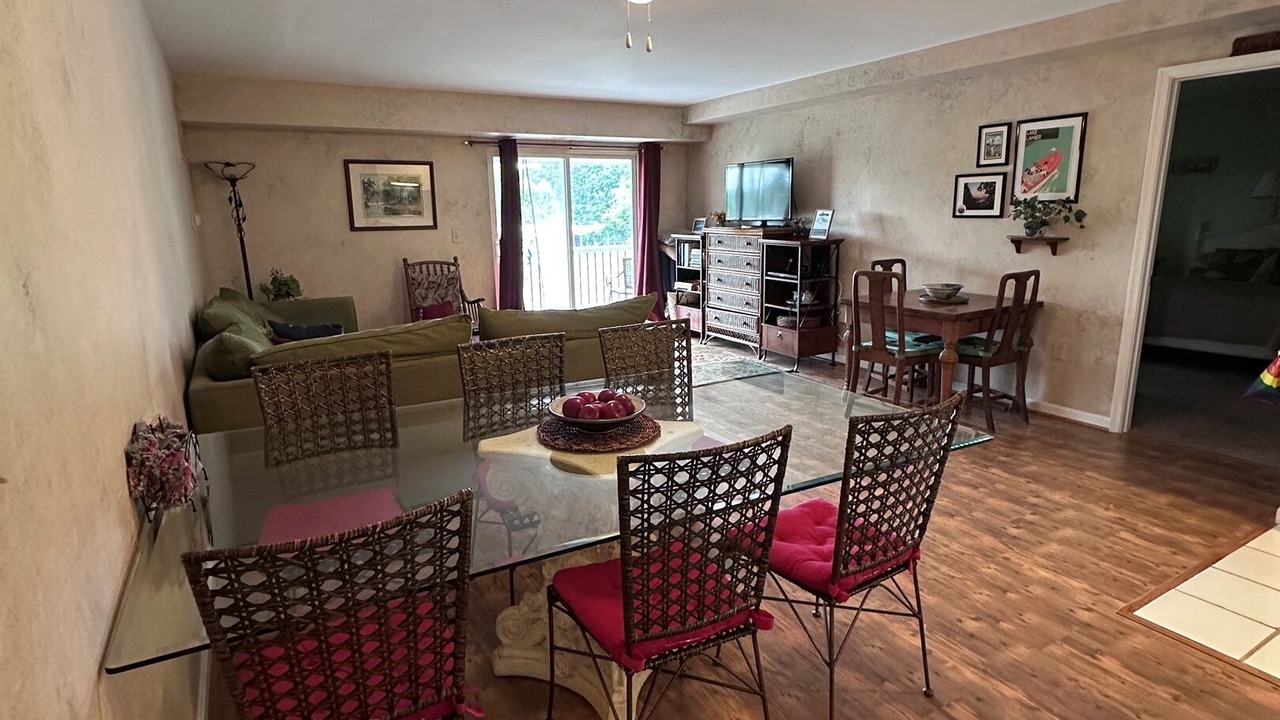 Photo of Livingroom in Livingston