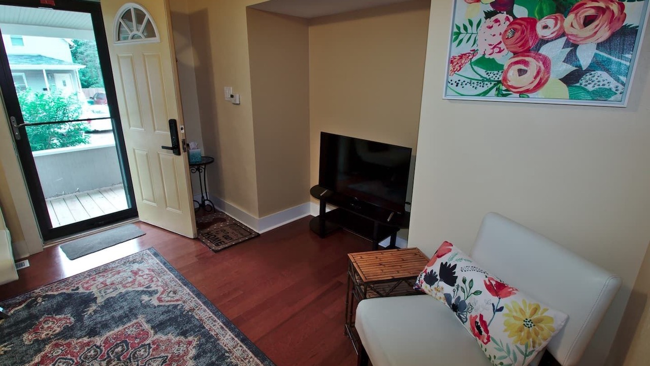 Photo of Livingroom in Madison