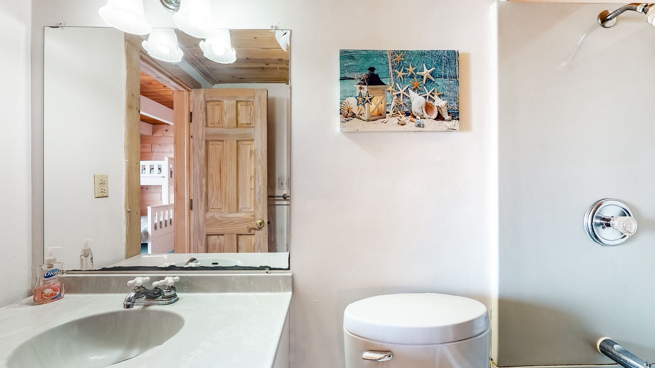 Photo of Bathroom in Midtown Ocean City