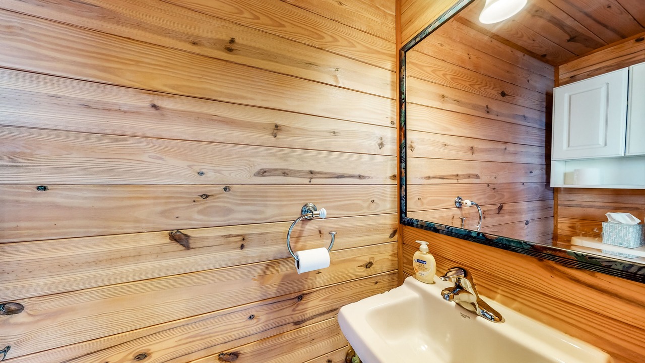 Photo of Bathroom in Midtown Ocean City