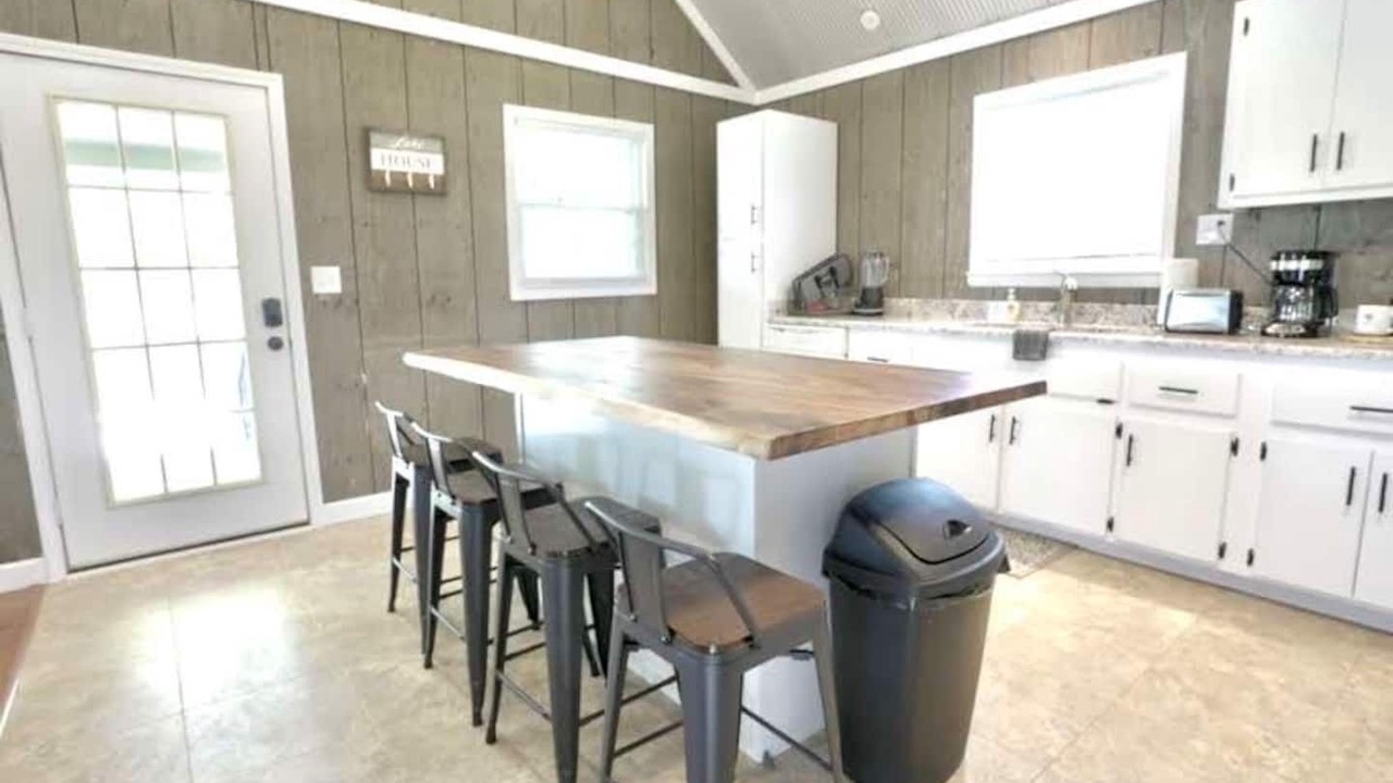 Photo of Kitchen in Ten Mile