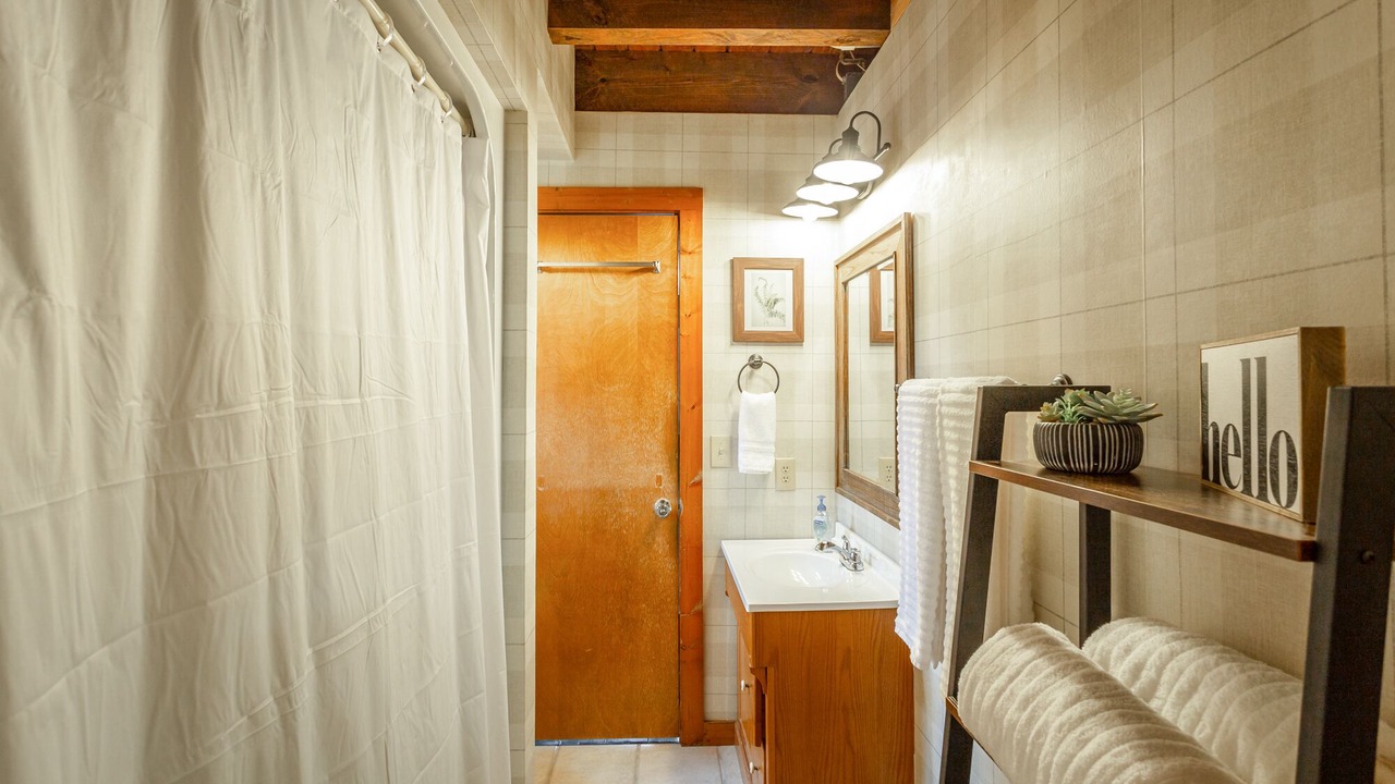 Photo of Bathroom in LaFayette