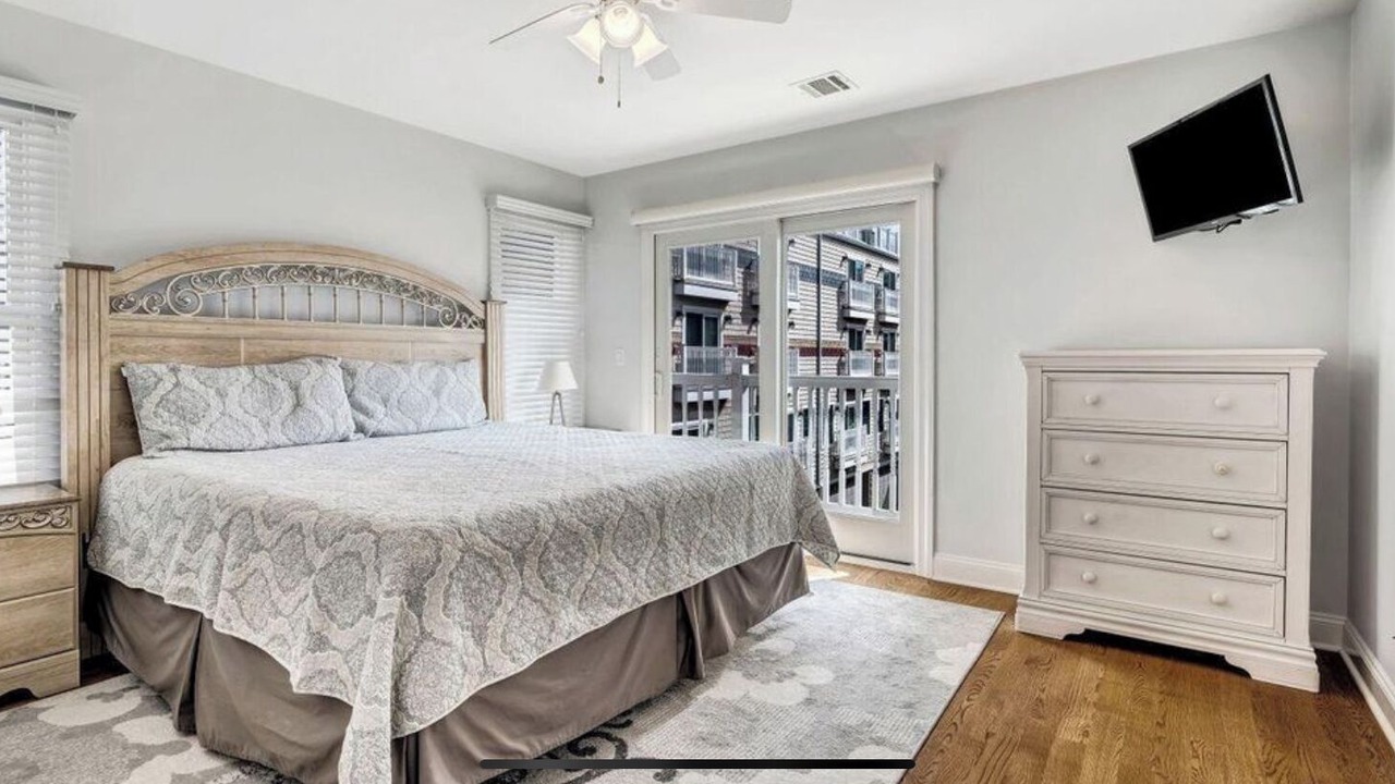Photo of Bedroom in Seaside Heights