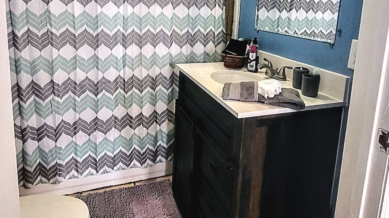Photo of Bathroom in Crestline Heights