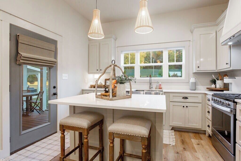 Photo of Kitchen in Guntersville