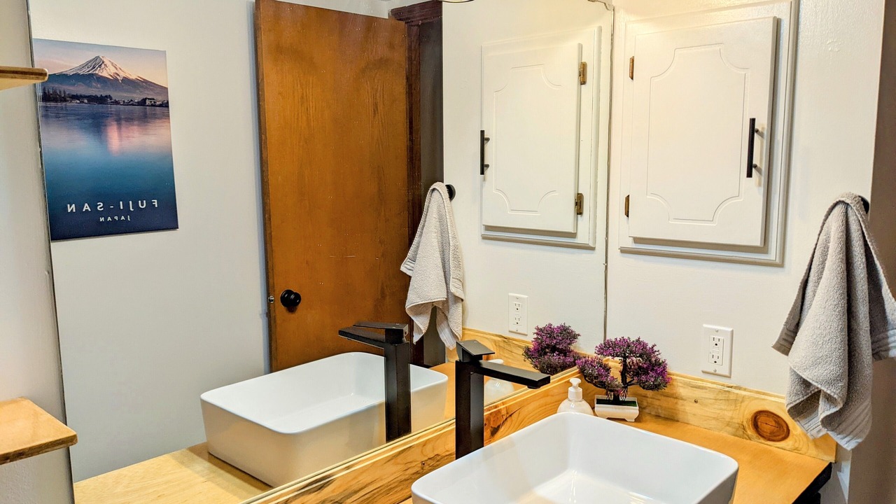 Photo of Bathroom in Council Bluffs