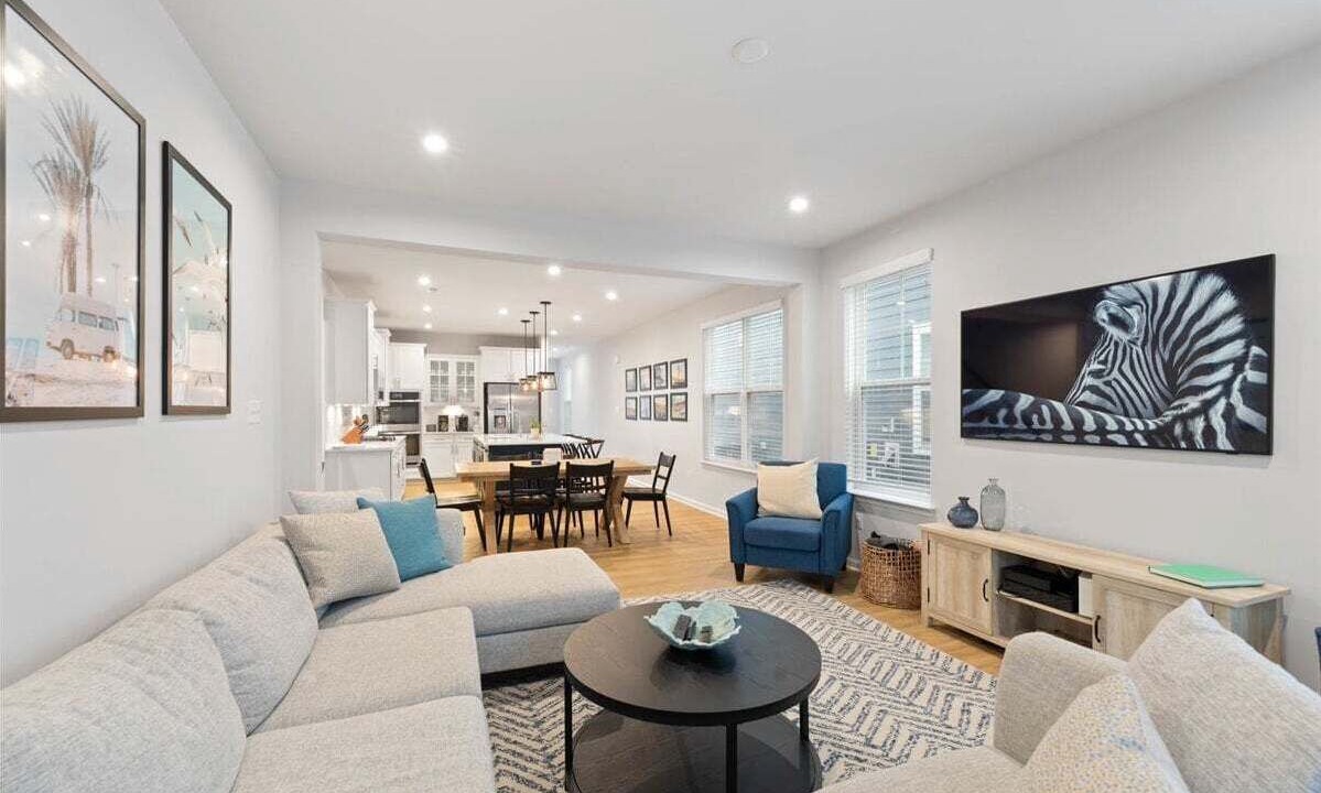 Photo of Livingroom in Bayside