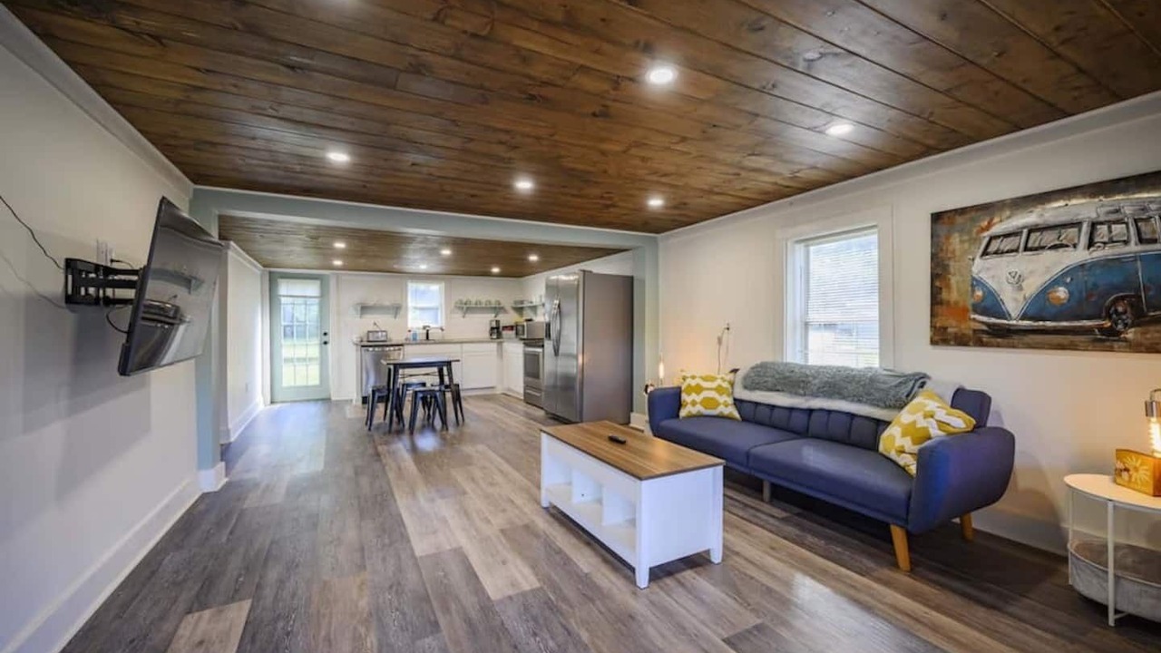Photo of Livingroom in Decherd