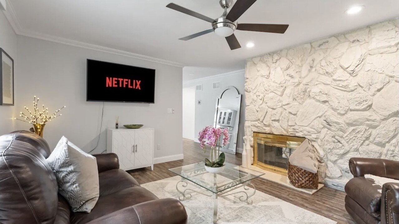 Photo of Livingroom in Neptune City