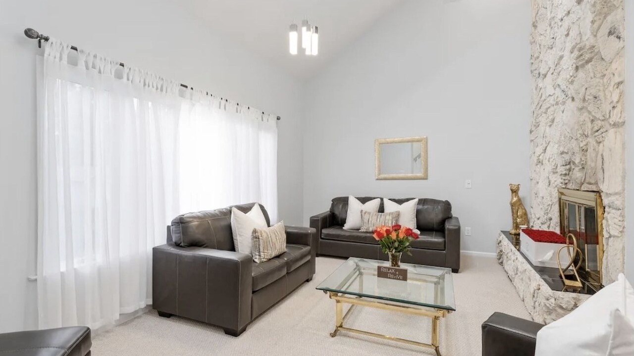 Photo of Livingroom in Neptune City