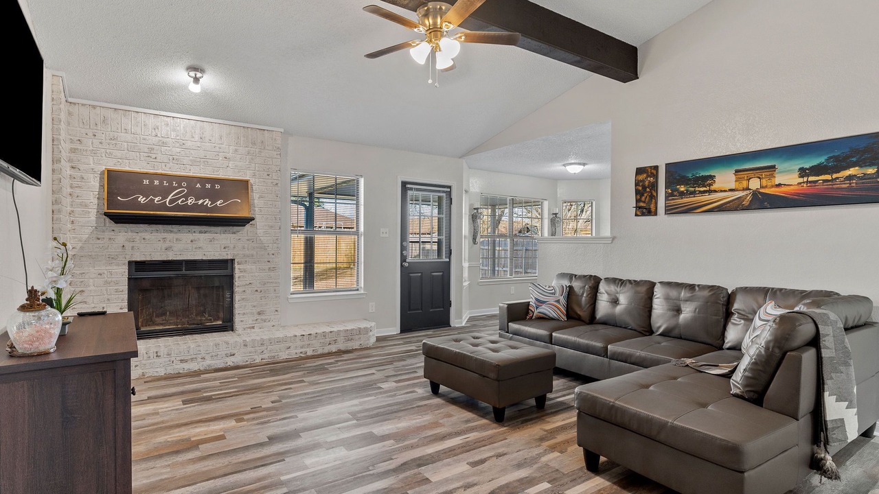 Photo of Livingroom in Killeen