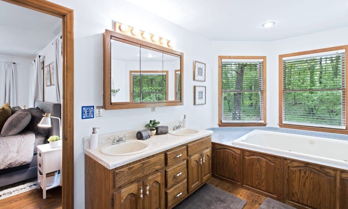 Photo of Bathroom in Rising Fawn