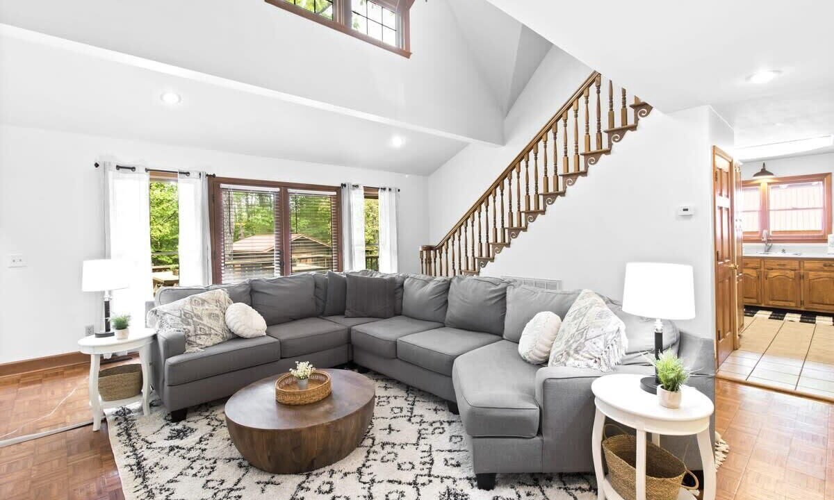 Photo of Livingroom in Rising Fawn